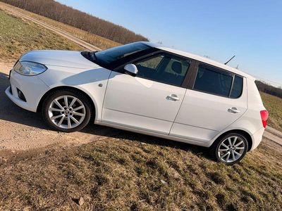 Gebraucht Skoda Fabia Best of 86 PS (63 kW) 2014 Weiß Kleinwagen