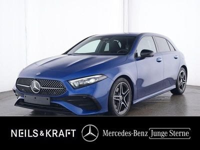 Blau Gebraucht 2024 Mercedes A200 AMG Limousine | 35.300 € (Teuer)