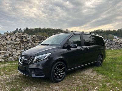 Usata Mercedes V300 Avantgarde 237 CV (174 kW) 2021 Grigio Monovolume