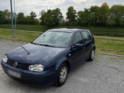 Usata VW Golf IV 75 CV (55 kW) 2000 Blu Utilitaria