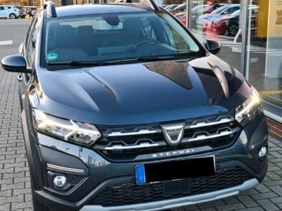 Gebraucht Dacia Sandero Stepway 101 PS (74 kW) 2021 Grau Kleinwagen