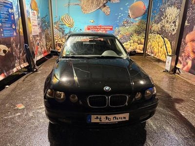 Begagnad BMW 316 Compact 116 HK (85 kW) 2003 Svart Halvkombi