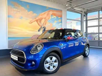 Used Mini Cooper 102 HP (75 kW) 2018 Blue Hatchback