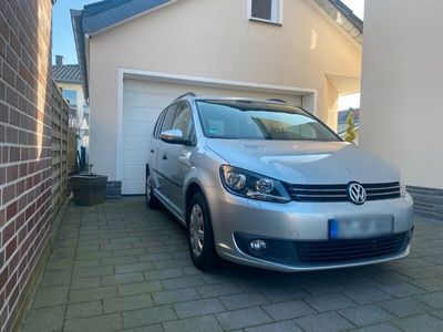 gebraucht VW Touran 1,6 TDI Scheckheftgepflegt