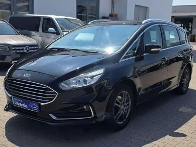 Gebraucht Ford S-MAX Titanium 190 PS (139 kW) 2022 Schwarz Van / Kleinbus