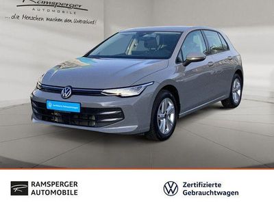 Grau (mondsteingrau) Gebraucht 2024 VW Golf VIII Life | 25.490 € (Fairer Preis)