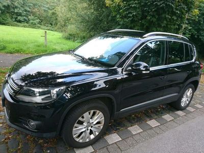 gebraucht VW Tiguan SUV schwarz 1,4 Top Zustand