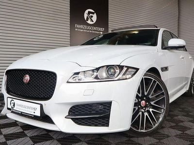 Second-hand Jaguar XF R-Sport 300 CP (220 kW) 2015 Alb Berlinǎ