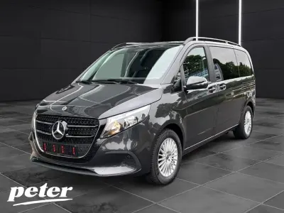 Gebraucht Mercedes V220 163 PS (119 kW) 2025 Grau Van / Kleinbus
