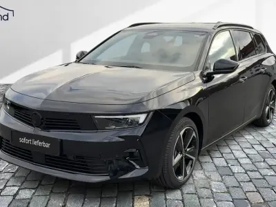 Nieuw Opel Astra 131 PK (96 kW) 2025 Zwart Stationwagen