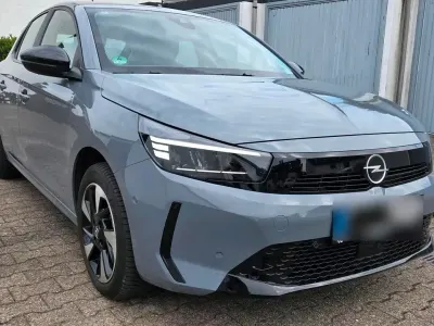 Gebraucht Opel Corsa-e Edition 100 kW (136 PS) 2024 Grau Kleinwagen