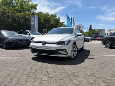 Gebraucht VW Golf VIII Style 190 PS (139 kW) 2022 Weiß Limousine