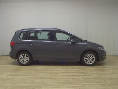 Gebraucht VW Touran Comfortline 150 PS (110 kW) 2022 Grau Van / Kleinbus