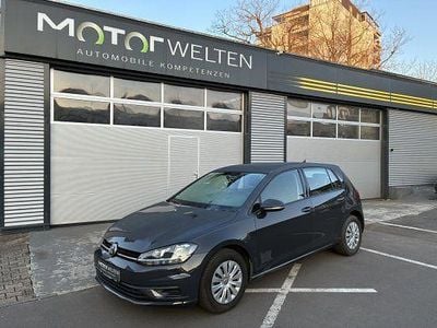 Gebraucht VW Golf VII Trendline 86 PS (63 kW) 2018 Uranograu Limousine