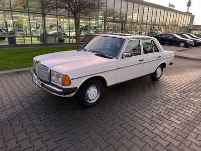 gebraucht Mercedes 240 W123 H-Kennzeichen TOP Zustand