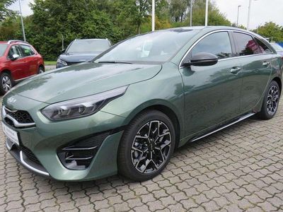 Neu Kia ProCeed GT-Line 140 PS (102 kW) 2025 Experience green metallic Kleinwagen