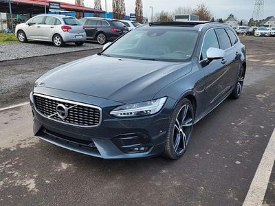 Grau Gebraucht 2018 Volvo V90 R-Design Kombi | 15.999 € (Etwas zu teuer)