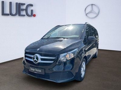 Mercedes V220