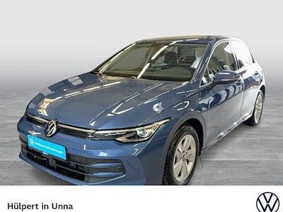 Gebraucht VW Golf VIII Life 150 PS (110 kW) 2025 Anemonenblau metallic Limousine