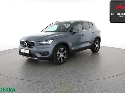 Usado Volvo XC40 Inscription 190 HP (139 kW) 2019 Cinzento SUV