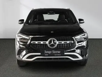 Gebraucht Mercedes GLA200 Advanced 163 PS (119 kW) 2024 Unilack nachtschwarz SUV