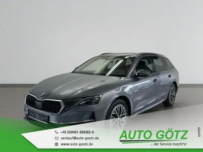 Gebraucht Skoda Octavia Selection 150 PS (110 kW) 2025 Graphitegrau metallic (metallic) Kombi