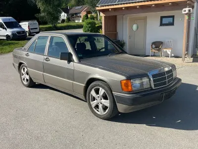Occasion Mercedes 190 122 ch (89 kW) 1992 Gris Berline
