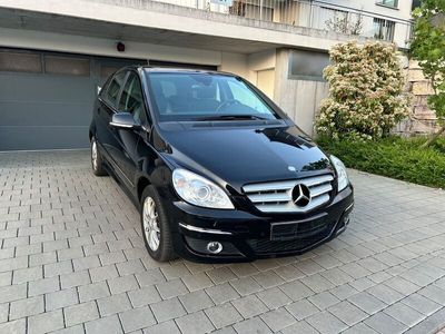 Mercedes B180