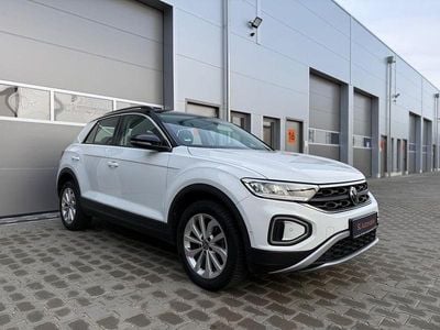 Second-hand VW T-Roc Life 150 CP (110 kW) 2022 Alb SUV