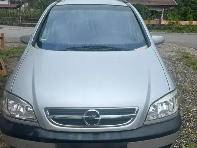 Gebraucht Opel Zafira 100 PS (73 kW) 2005 Silber Van / Kleinbus