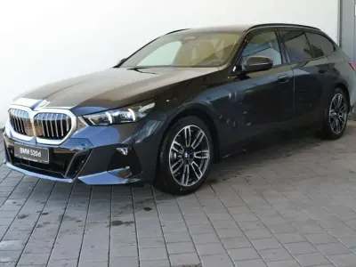 Neu BMW 520 197 PS (144 kW) 2026 Grau Kombi