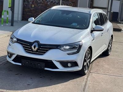 Gebraucht Renault Mégane GrandTour Bose Edition 163 PS (119 kW) 2018 Weiß Kombi