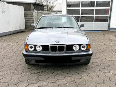 Gebraucht BMW 524 116 PS (85 kW) 1991 Grau Limousine