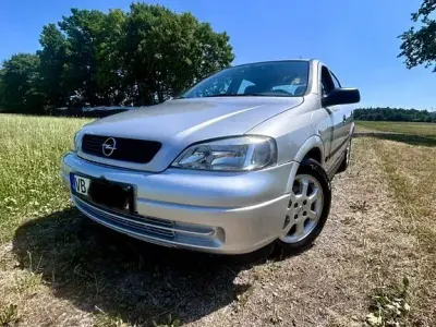Gebraucht Opel Astra Selection 75 PS (55 kW) 2001 Silber Limousine