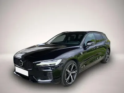 Gebraucht Volvo V60 Plus 455 PS (334 kW) 2022 Manufacturer Kombi