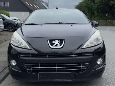 Gebraucht Peugeot 207 CC Urban Move 120 PS (88 kW) 2011 Cabrio