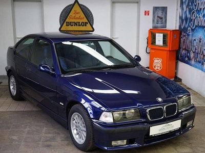 Gebraucht BMW 323 M Sport 170 PS (125 kW) 1999 Blau Limousine