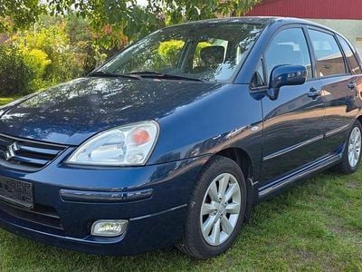Suzuki Liana
