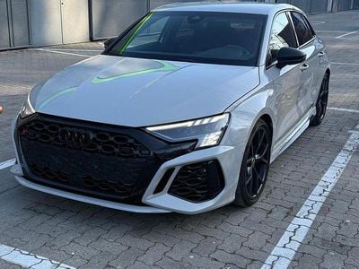 Gebraucht Audi RS3 Ambiente 400 PS (294 kW) 2022 Grau Limousine