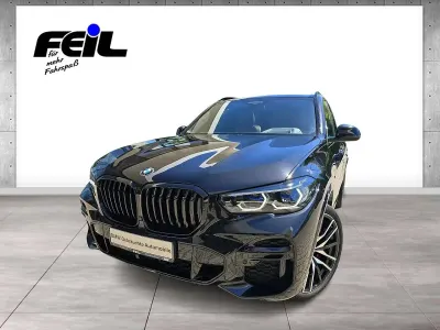 Gebraucht BMW X5 M Sport 340 PS (250 kW) 2022 Black sapphire metallic SUV