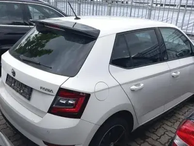 Gebraucht Skoda 110 R Monte Carlo 110 PS (80 kW) 2018 Candy weiß candy weiß Limousine