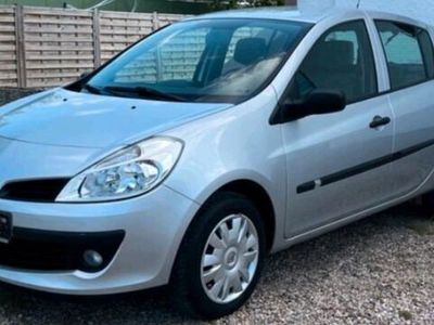 gebraucht Renault Clio III 1.6