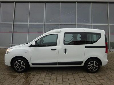 Gebraucht Dacia Dokker Comfort 102 PS (75 kW) 2017 Weiß Van / Kleinbus
