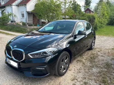 Gebraucht BMW 116 Advantage 116 PS (85 kW) 2021 Schwarz Kleinwagen