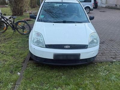 Gebraucht Ford Fiesta 2003 Weiß Kleinwagen