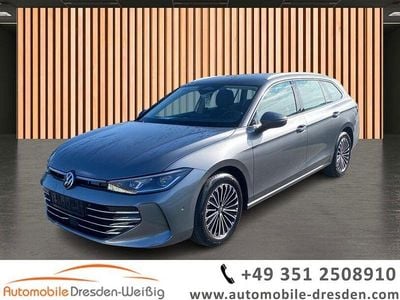 Usata VW Passat Elegance 150 CV (110 kW) 2025 Grigio Station wagon