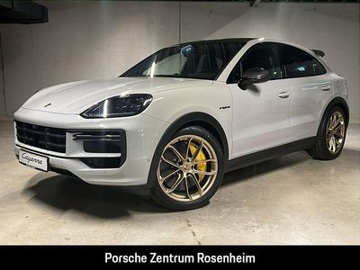 Nuova Porsche Cayenne Turbo E-Hybrid 740 CV (544 kW) 2025 Grigio SUV