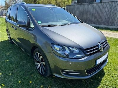 Second-hand VW Sharan Highline 177 CP (130 kW) 2019 Gri Monovolum