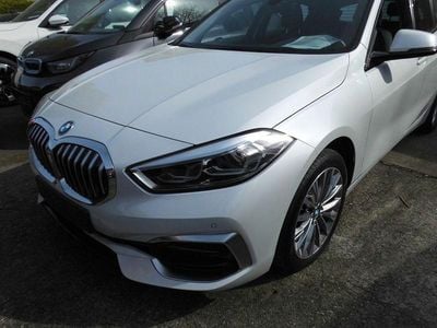 Brugt BMW 118 Luxury Line 136 HK (100 kW) 2022 Hvid Hatchback