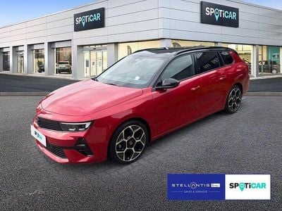Rot Gebraucht 2024 Opel Astra Ultimate Kombi | 21.790 € (Guter Preis)